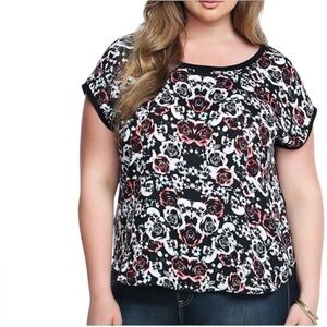 Torrid Skull And Floral Print Short Sleeve Shirt